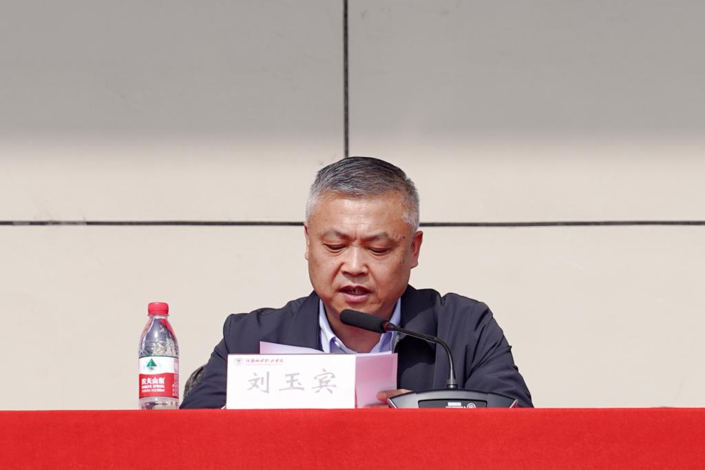 27ae8ede4a4195850bf553fa2a1c696