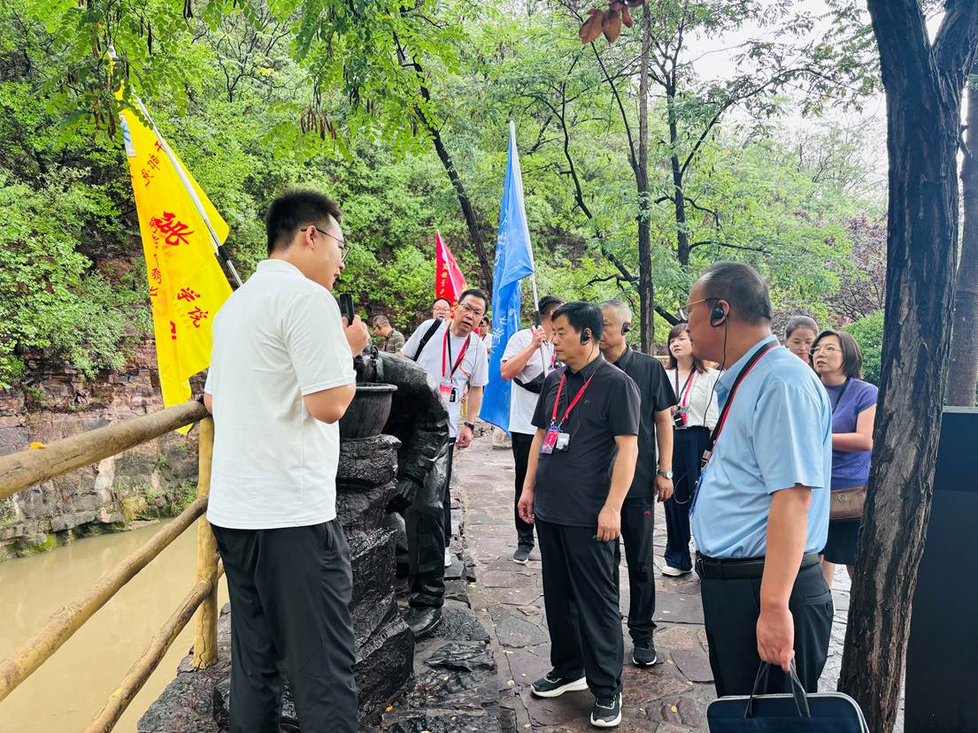 8c219892381e022744f7a572139b34a