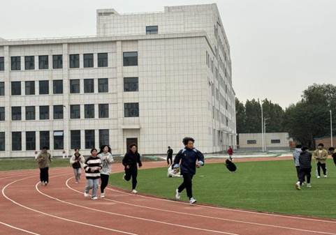 9270f36147370f7b5cd7dede69c1f76b