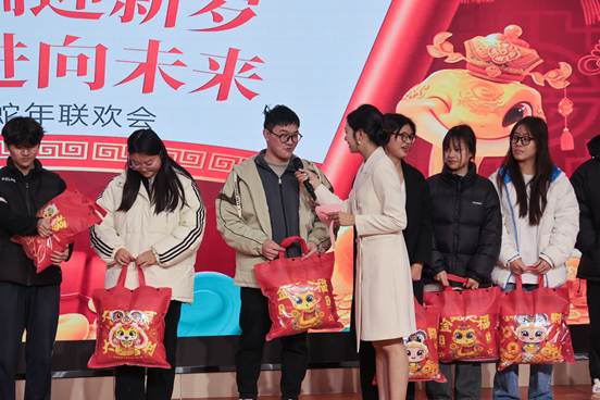 c3010778c2ecca31bbdce561139a1923